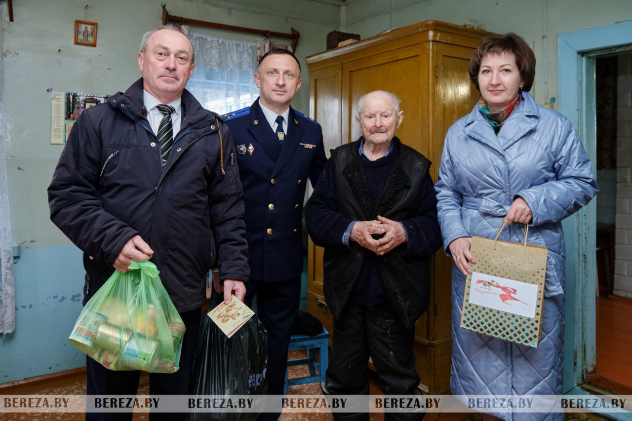 В Березовском районе поздравили ветеранов и участников Великой  Отечественной войны | Новости | Русская версия